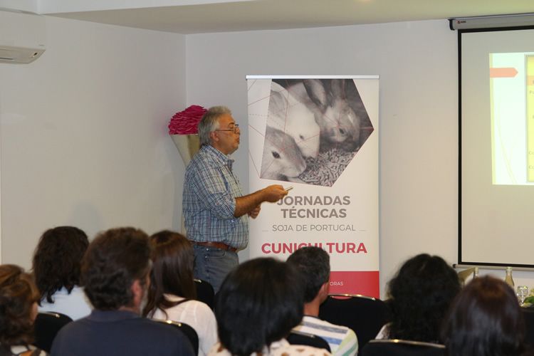 SOJAGADO e PRONUTRI organizam Jornadas Técnicas de Cunicultura