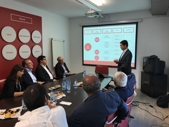 Secretario estado internacionalização na Avicasal.JPG