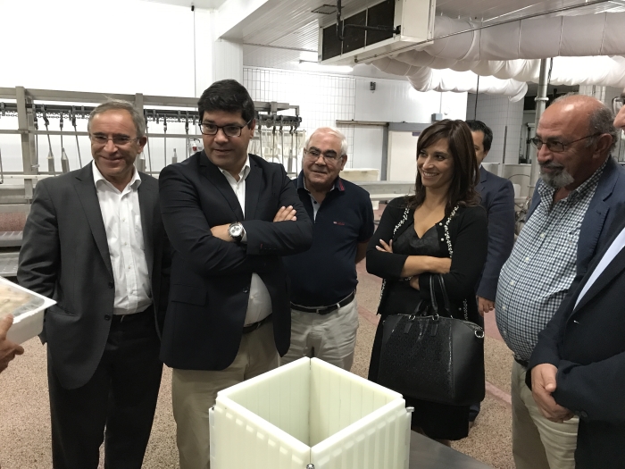 Secretario estado internacionalização na Avicasal.JPG