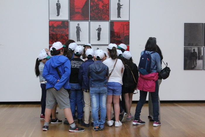 Escola Básica de S. Pedro do Sul visita Serralves com o apoio da AVICASAL